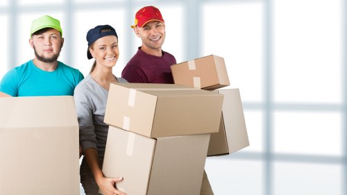 Local removals team helping with a same-day flat move in Dulwich